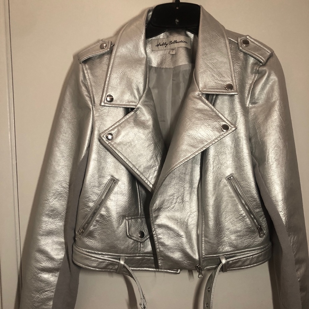 Silver Jacket With Real Pockets - Picture 3 of 8